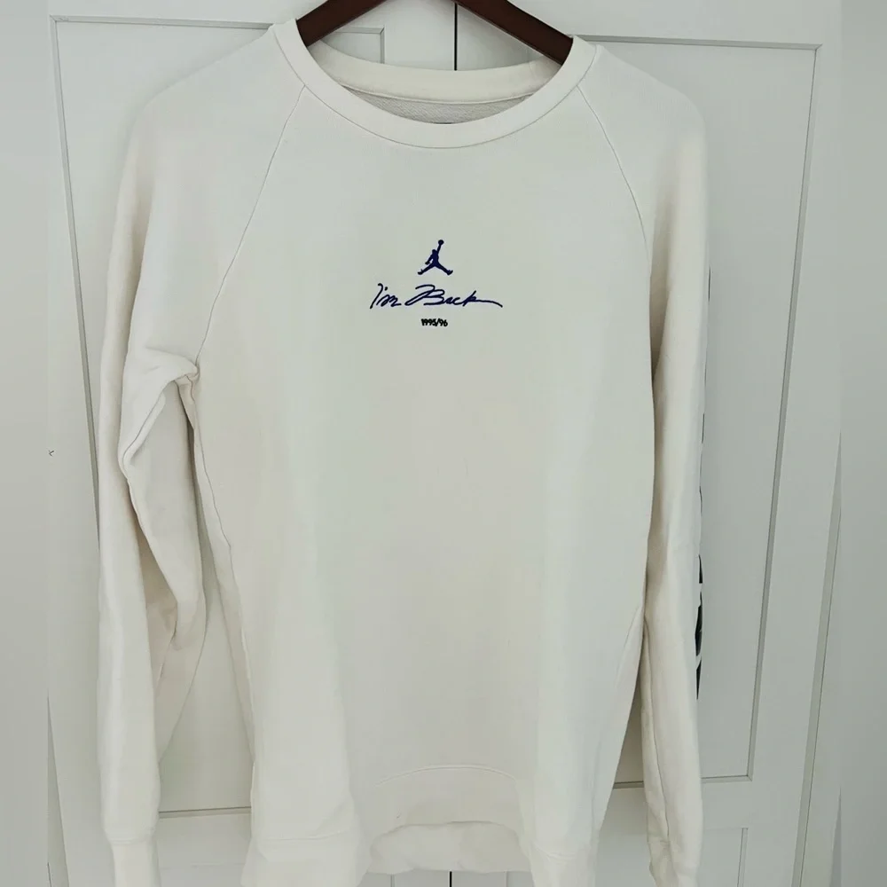 Jordan Nike Men's Legacy Crew Sweatshirt White Mens Small